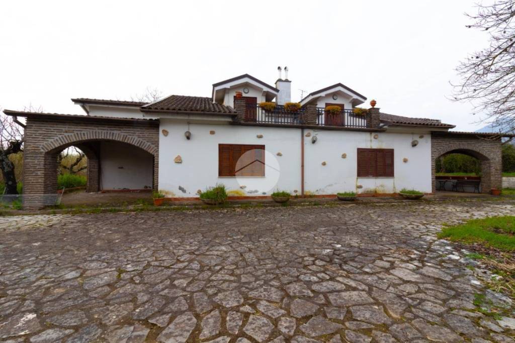 casa indipendente in vendita a Maenza