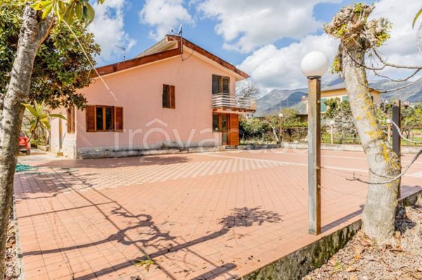 casa indipendente in vendita a Maenza