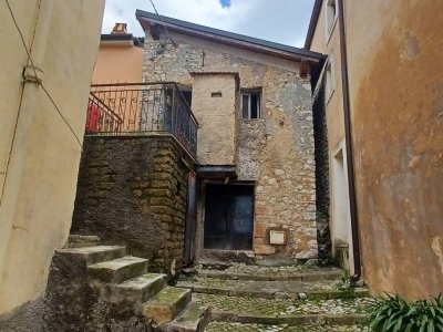 intera palazzina in vendita a Maenza