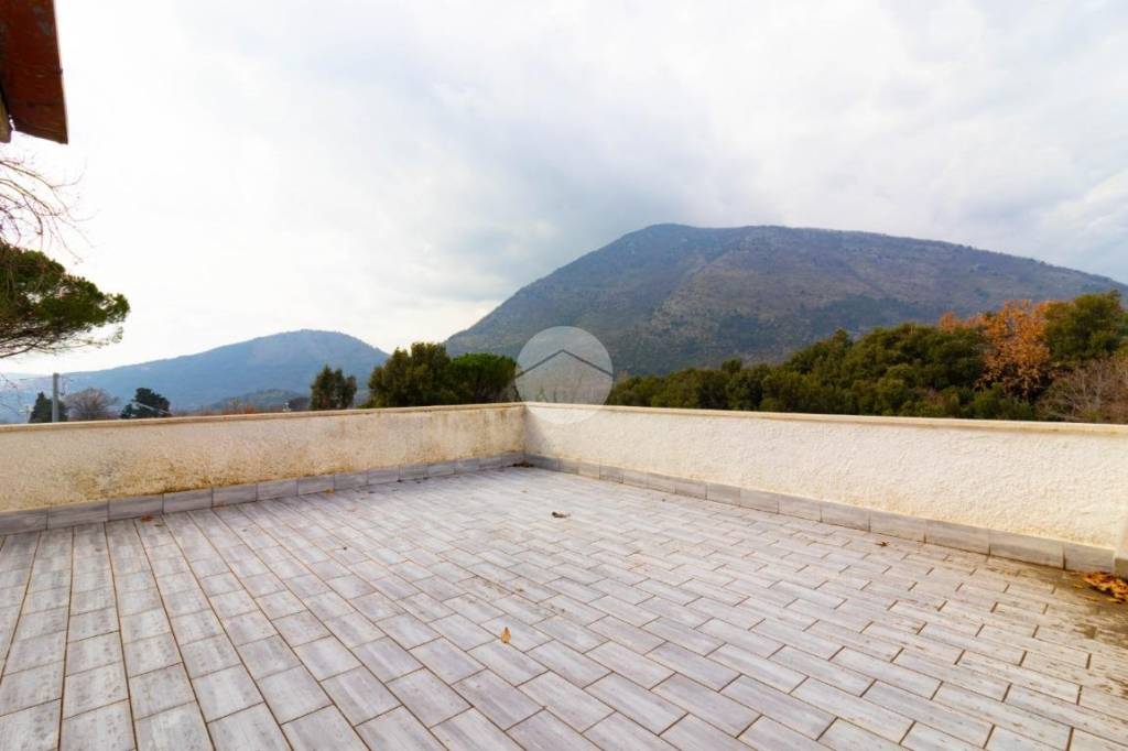 casa indipendente in vendita a Maenza