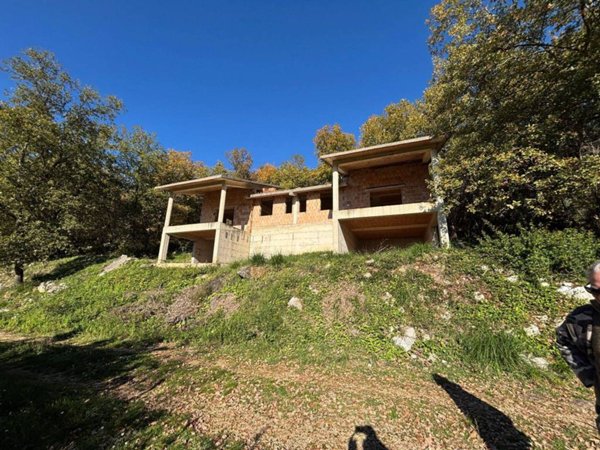 casa indipendente in vendita a Maenza