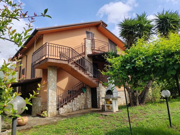 casa indipendente in vendita a Maenza