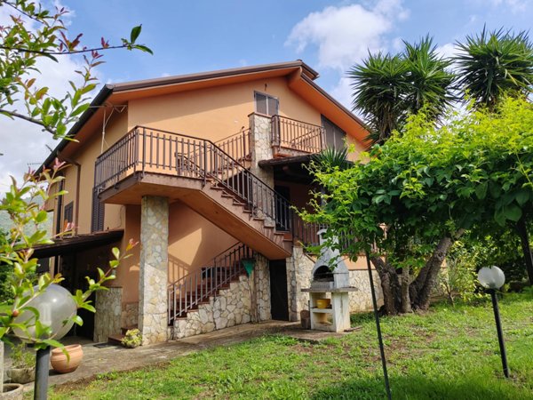 casa indipendente in vendita a Maenza