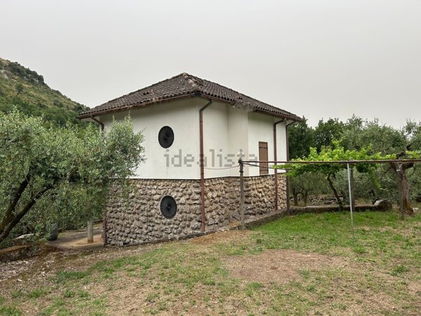 casa indipendente in vendita a Maenza