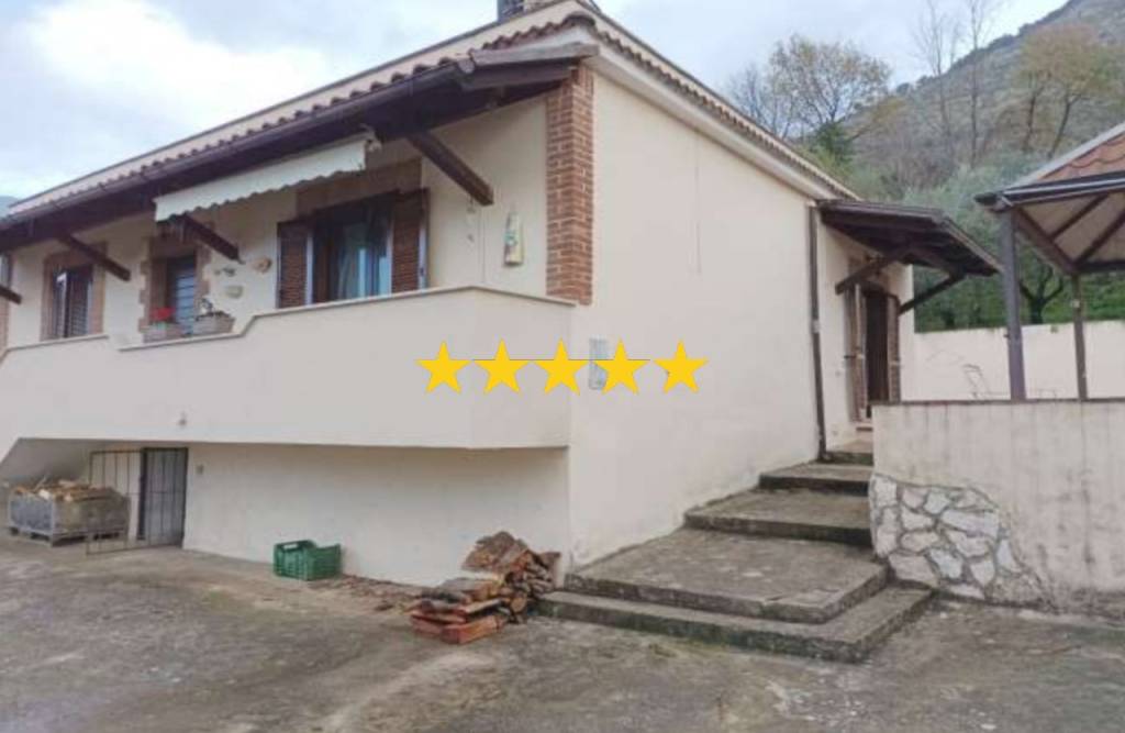 casa indipendente in vendita a Maenza