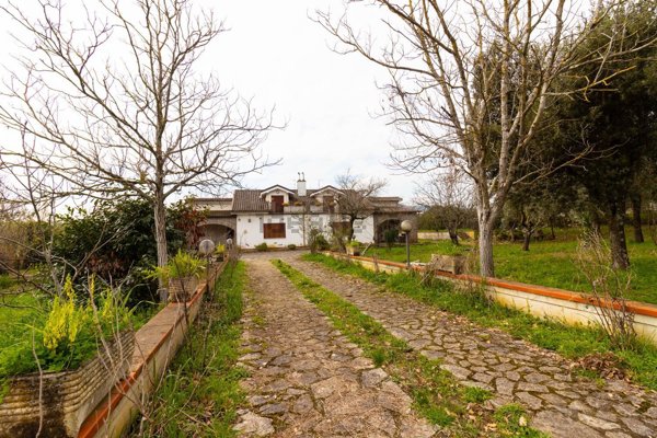 casa indipendente in vendita a Maenza