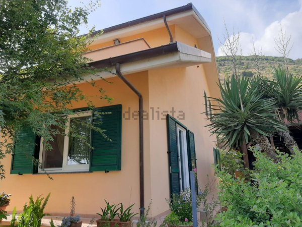 casa indipendente in vendita a Maenza