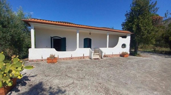 casa indipendente in vendita a Maenza