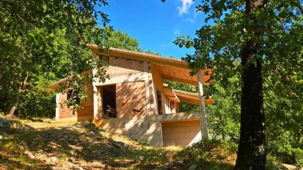 casa indipendente in vendita a Maenza
