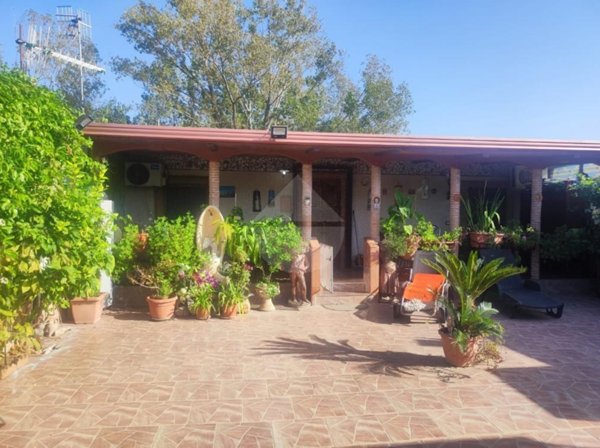 casa indipendente in vendita a Minturno in zona Marina