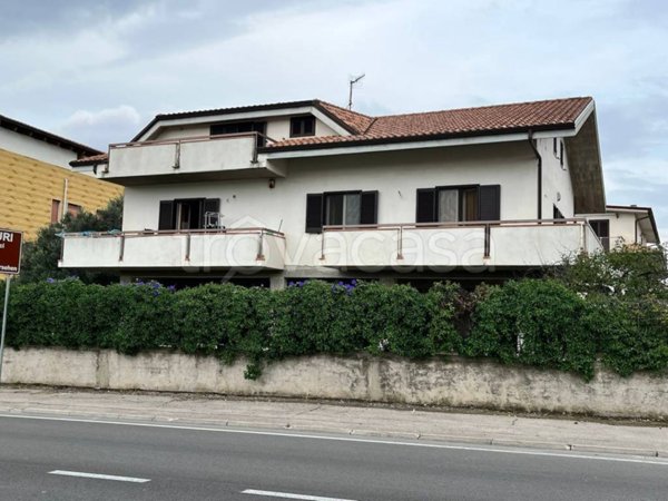 casa indipendente in vendita a Minturno in zona Scauri