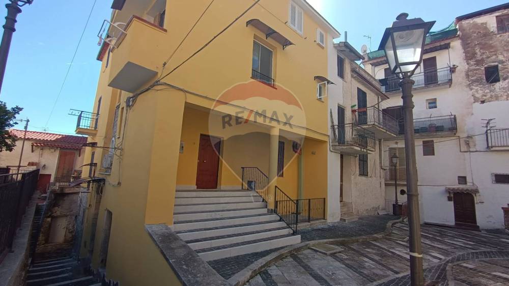 appartamento in vendita a Minturno