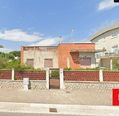 casa indipendente in vendita a Minturno in zona Scauri