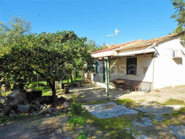 casa indipendente in vendita a Minturno
