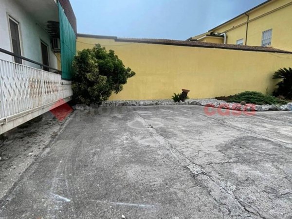 appartamento in vendita a Minturno in zona Marina