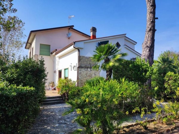 appartamento in vendita a Minturno in zona Marina