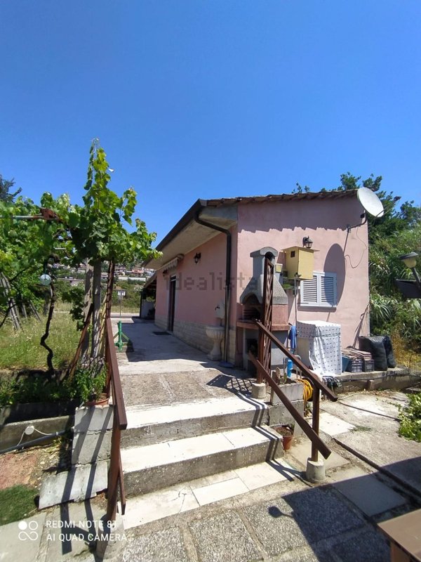 casa indipendente in vendita a Minturno in zona Marina