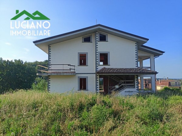 casa indipendente in vendita a Minturno in zona Tremensuoli