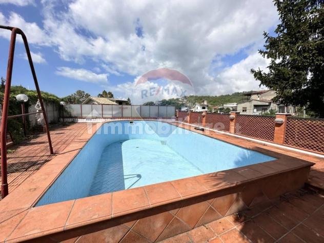 casa indipendente in vendita a Minturno in zona Scauri