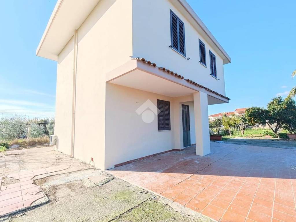 quadrivano in vendita a Minturno in zona Marina