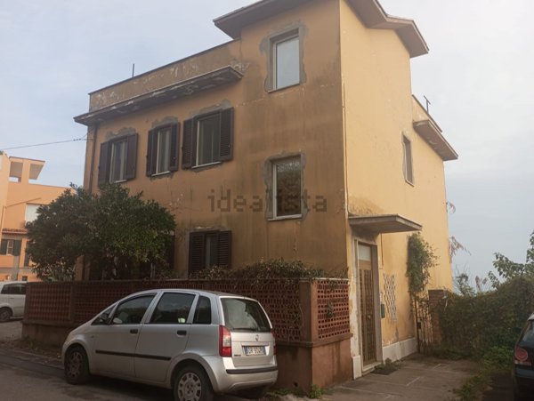 casa indipendente in vendita a Minturno in zona Tufo