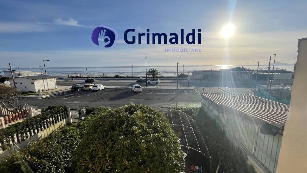 appartamento in vendita a Minturno in zona Scauri