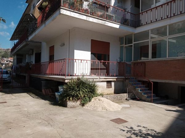 appartamento in vendita a Minturno in zona Scauri
