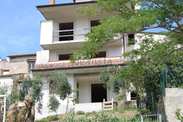 casa indipendente in vendita a Minturno in zona Pulcherini