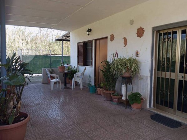 casa indipendente in vendita a Minturno in zona Marina