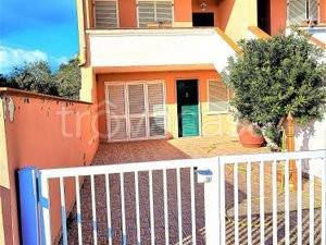 casa indipendente in vendita a Minturno in zona Tufo