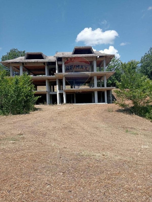 casa indipendente in vendita a Minturno
