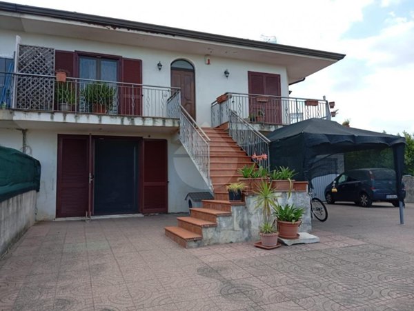 casa indipendente in vendita a Minturno in zona Marina