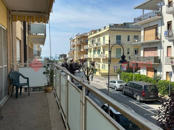 appartamento in vendita a Minturno in zona Scauri
