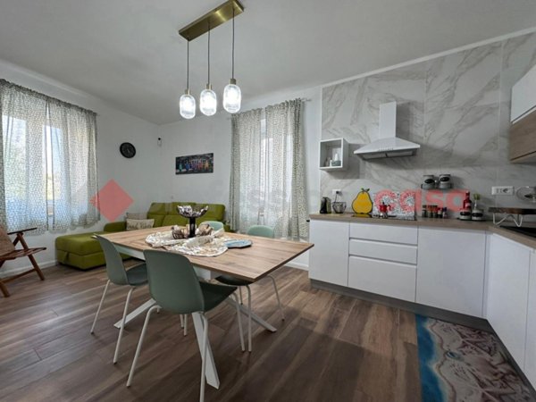 casa indipendente in vendita a Minturno in zona Tremensuoli