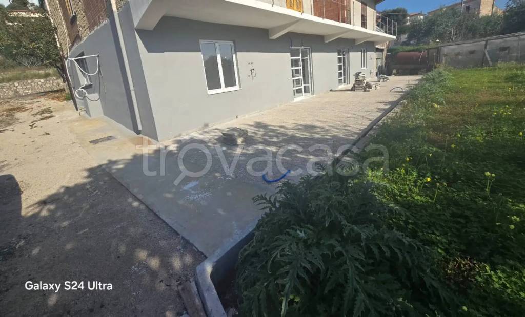 appartamento in vendita a Minturno in zona Scauri