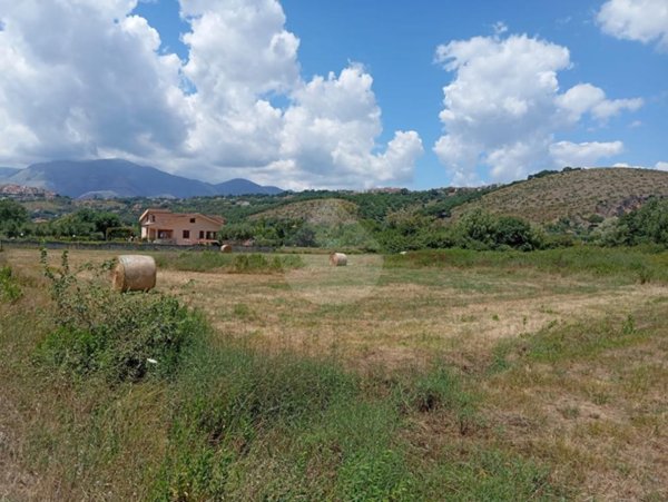 terreno agricolo in vendita a Minturno in zona Marina