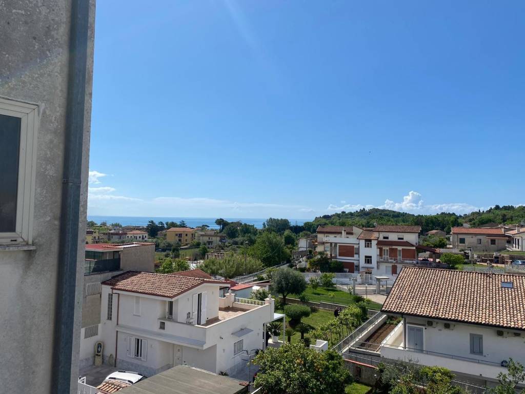 appartamento in vendita a Minturno in zona Scauri