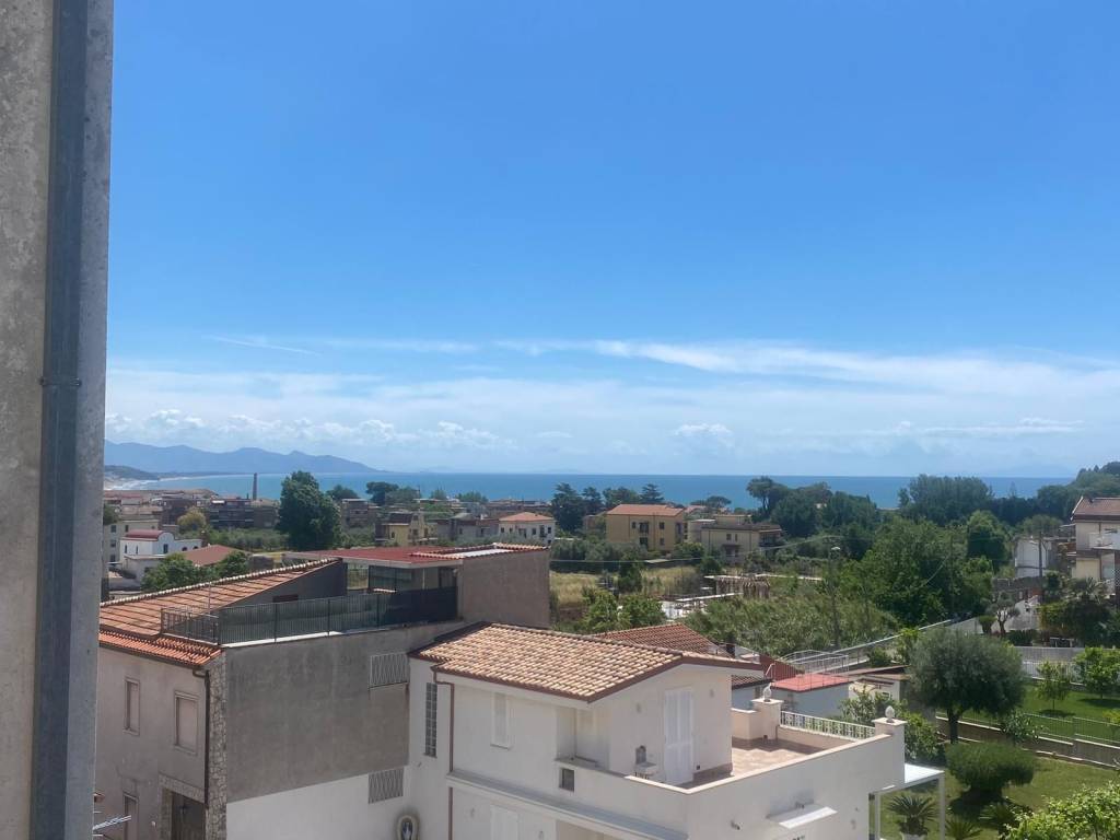 appartamento in vendita a Minturno in zona Scauri
