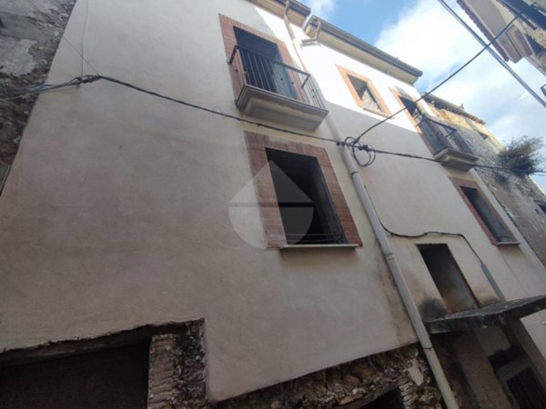 casa indipendente in vendita a Minturno