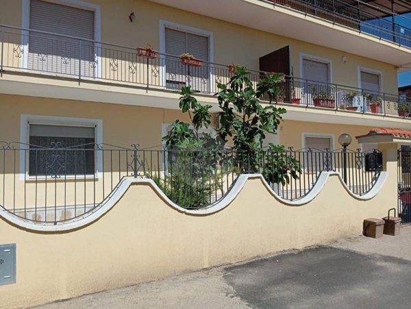 appartamento in vendita a Minturno in zona Scauri