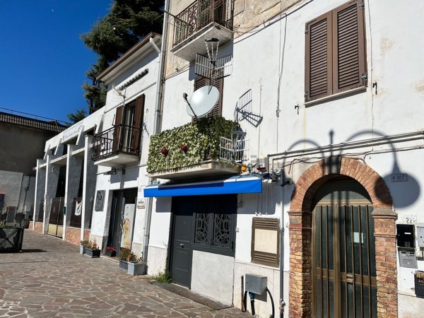 appartamento in vendita a Minturno in zona Scauri