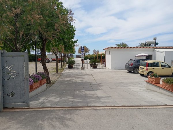 pentavano in vendita a Minturno in zona Marina