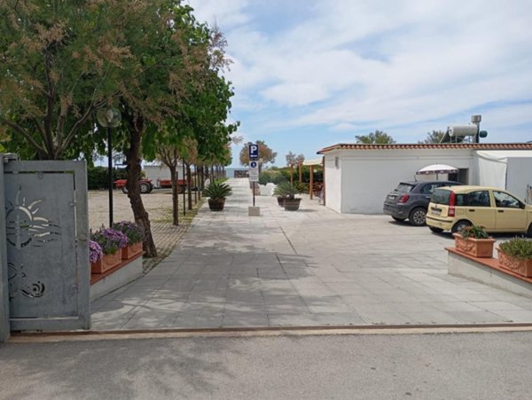 casa indipendente in vendita a Minturno in zona Marina