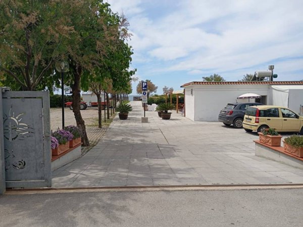casa indipendente in vendita a Minturno in zona Marina
