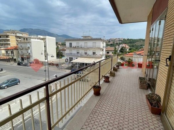 appartamento in vendita a Minturno in zona Scauri