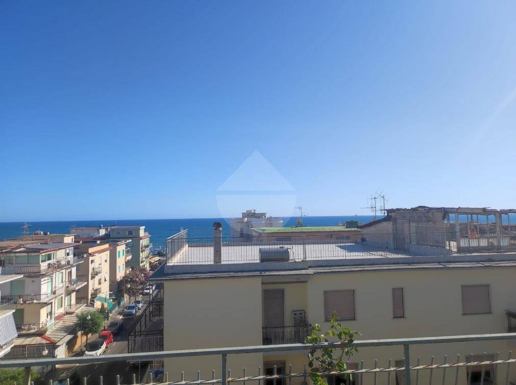 appartamento in vendita a Minturno in zona Scauri