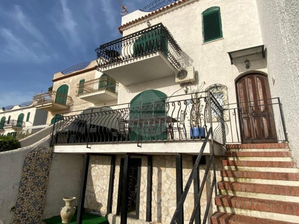 casa indipendente in vendita a Minturno
