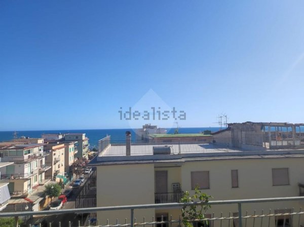 appartamento in vendita a Minturno in zona Scauri