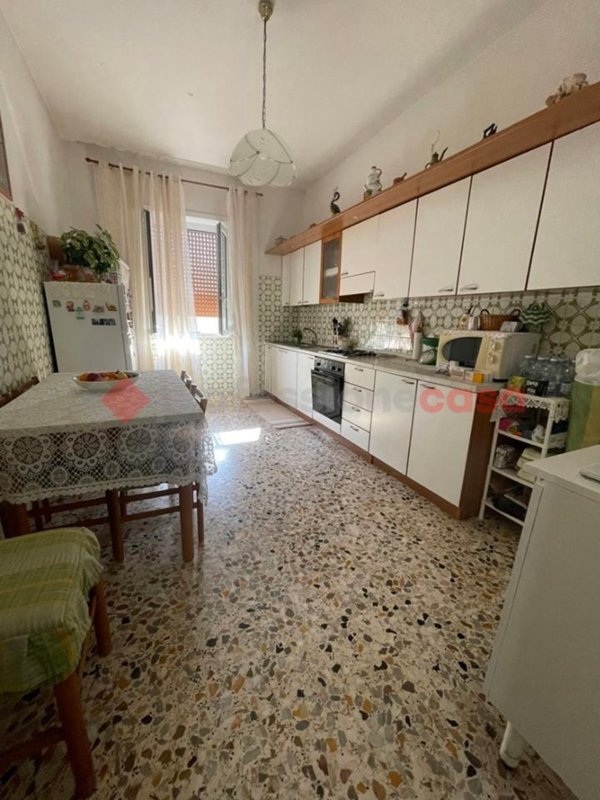 appartamento in vendita a Minturno in zona Scauri