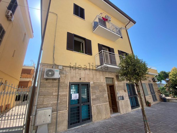 appartamento in vendita a Minturno in zona Scauri